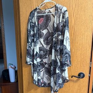 Maurices Beige and Brown Patterned Kimono